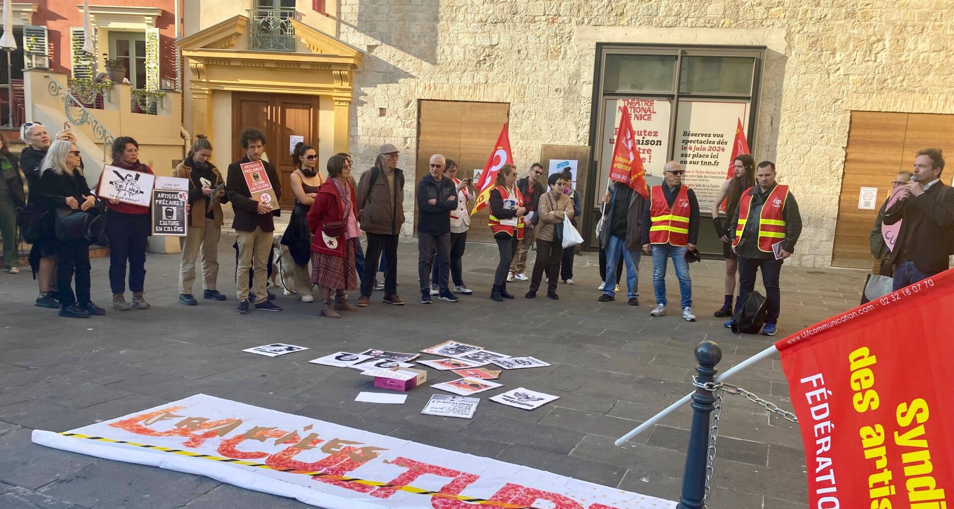 "Le syndicalisme les emmerde": nouvelle mobilisation des artistes en colère à Nice