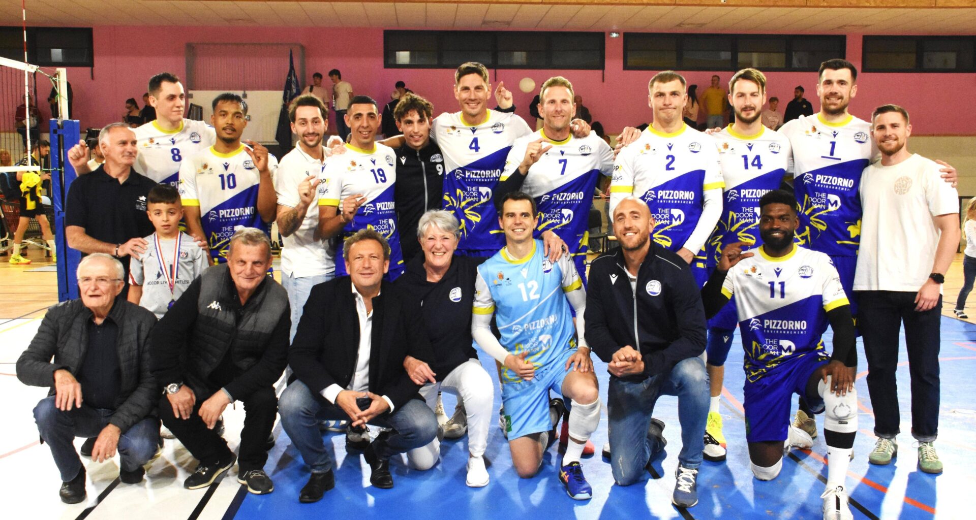 La belle saison des volleyeurs du VCHPL célébrée en famille au gymnase de La Londe
