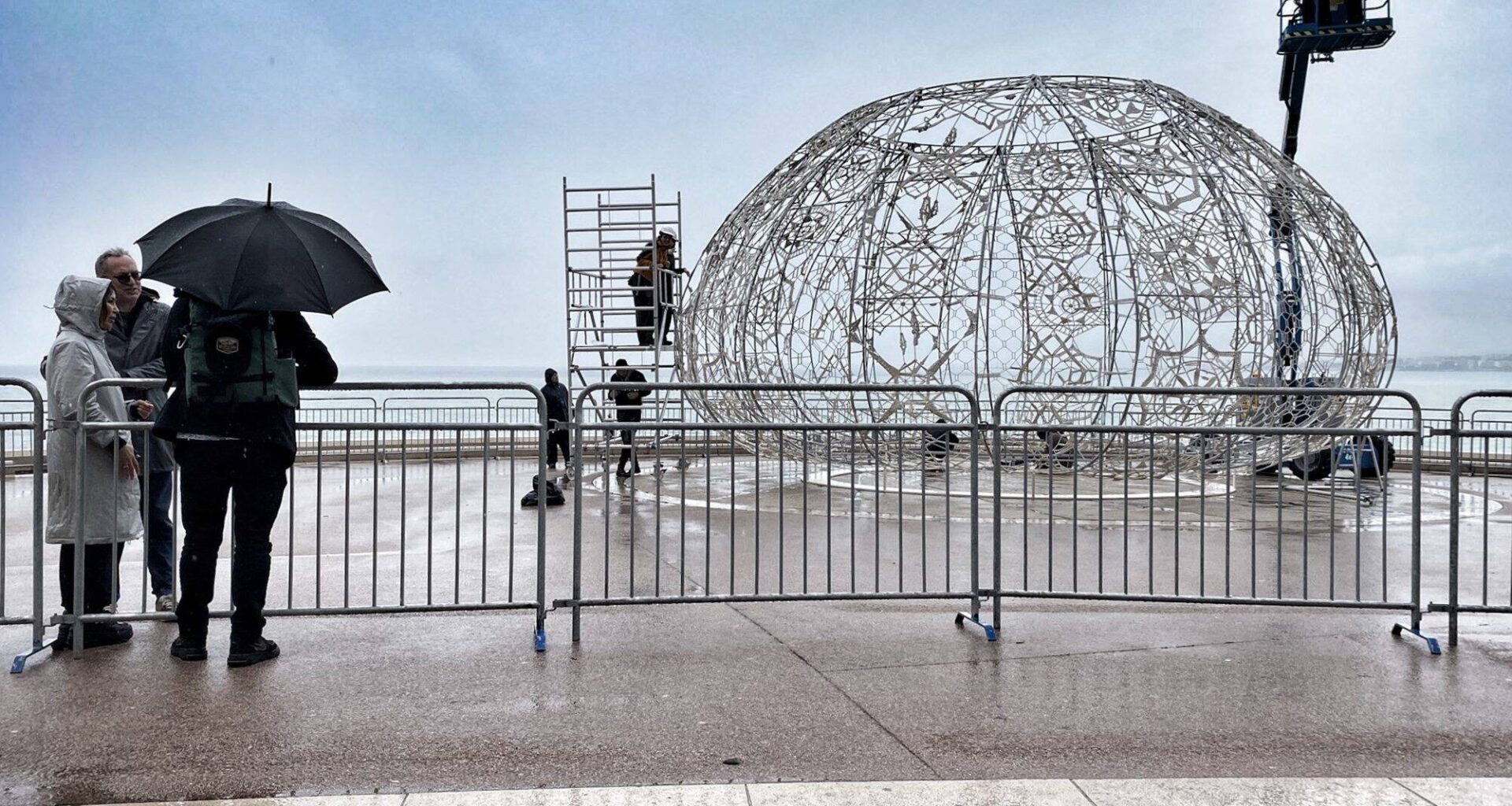 Le célèbre #ILoveNice vient d’être remplacé par une grosse boule, on vous explique ce que c’est