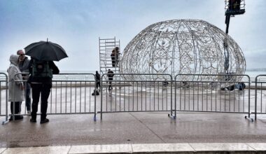 Le célèbre #ILoveNice vient d’être remplacé par une grosse boule, on vous explique ce que c’est