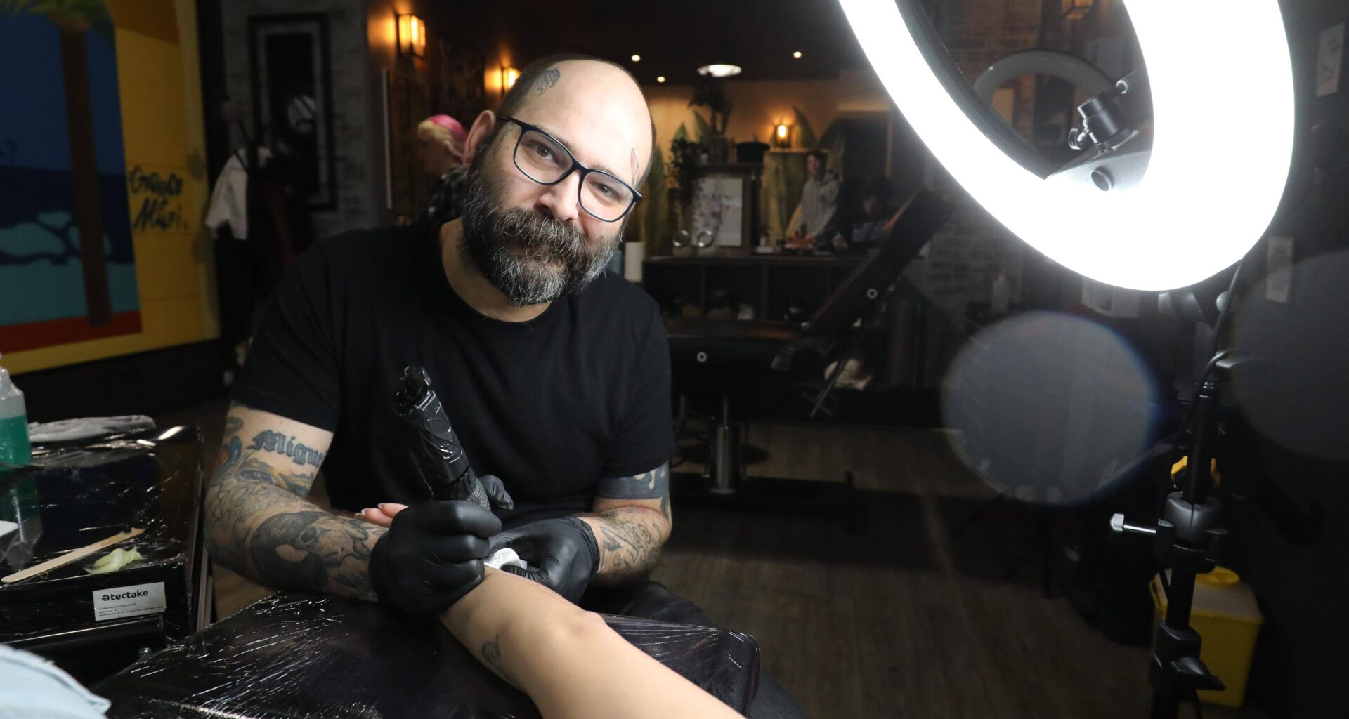 "C’est devenu une sorte d’appartenance, un mode d’expression": le Nice Tattoo Festival démarre ce samedi 19 avril à l’hippodrome de Cagnes-sur-Mer