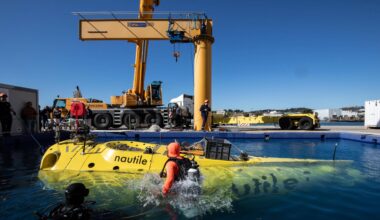 Dans les eaux de La Seyne, le bain de jouvence du sous-marin Nautile, conçu pour atteindre les grandes profondeurs
