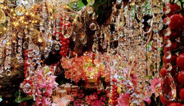 À Eze, "Le mas provençal" accueille depuis 40 ans stars et têtes couronnées: quel est le secret de ce restaurant unique en son genre?