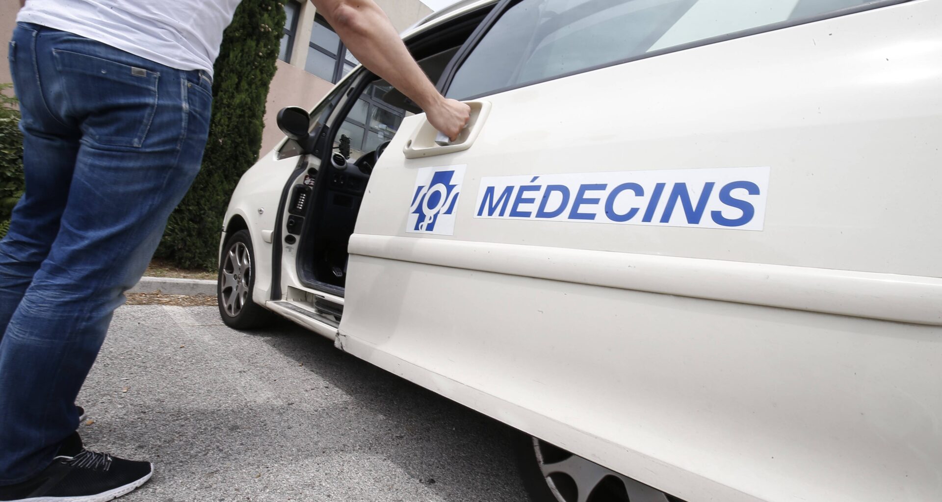 "Ils vont dissuader encore plus les vocations": pourquoi SOS médecins sera à l'arrêt ce mardi dans l'aire toulonnaise