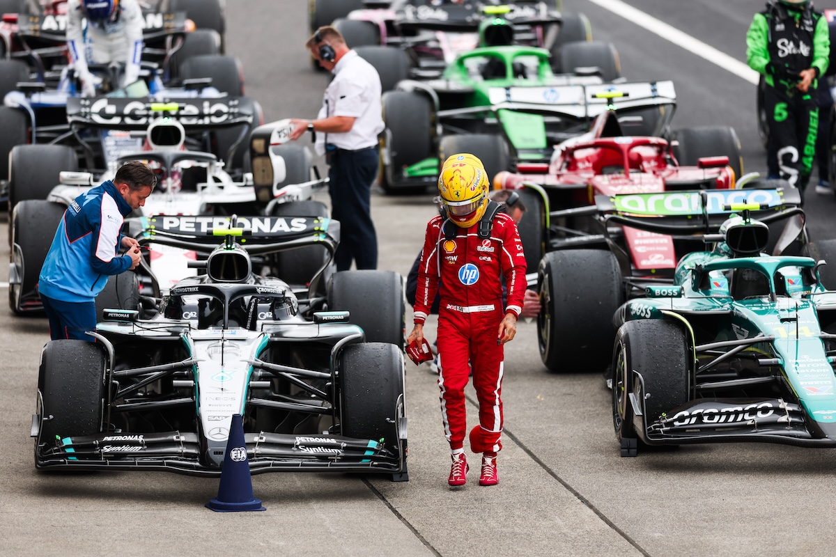 Hamilton révèle des différences entre les deux monoplaces Ferrari