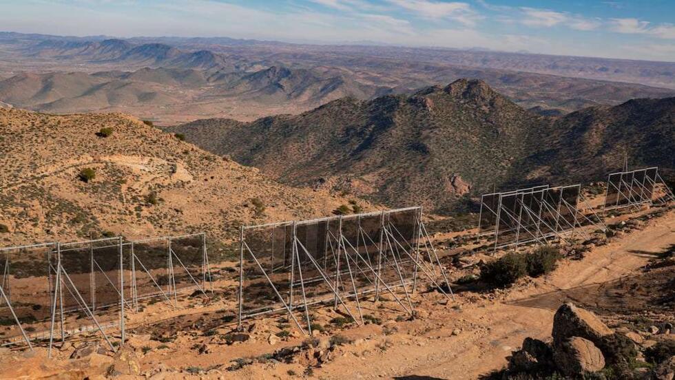 Panneaux sur l'Anti Atlas