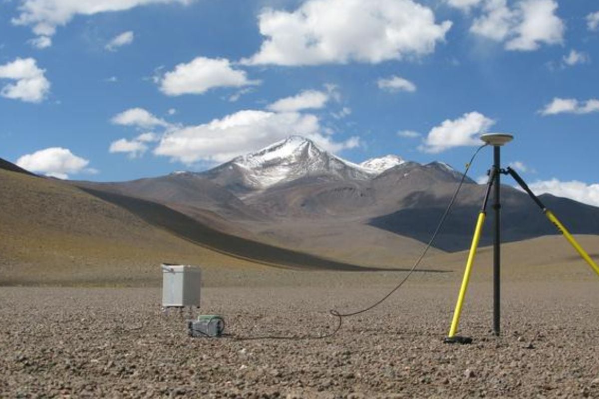 Ce volcan "mort-vivant" dormait depuis 250 000 ans mais les géologues tirent la sonnette d'alarme face à ces signes de réveil -