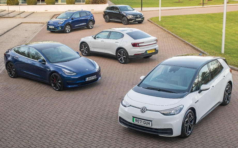 Les ventes de voitures électriques au Royaume-Uni atteignent le chiffre record de 100 000 unités mensuelles en mars 2025