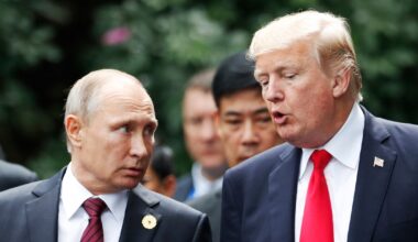 Vladimir Poutine et Donald Trump le 11 novembre 2017.