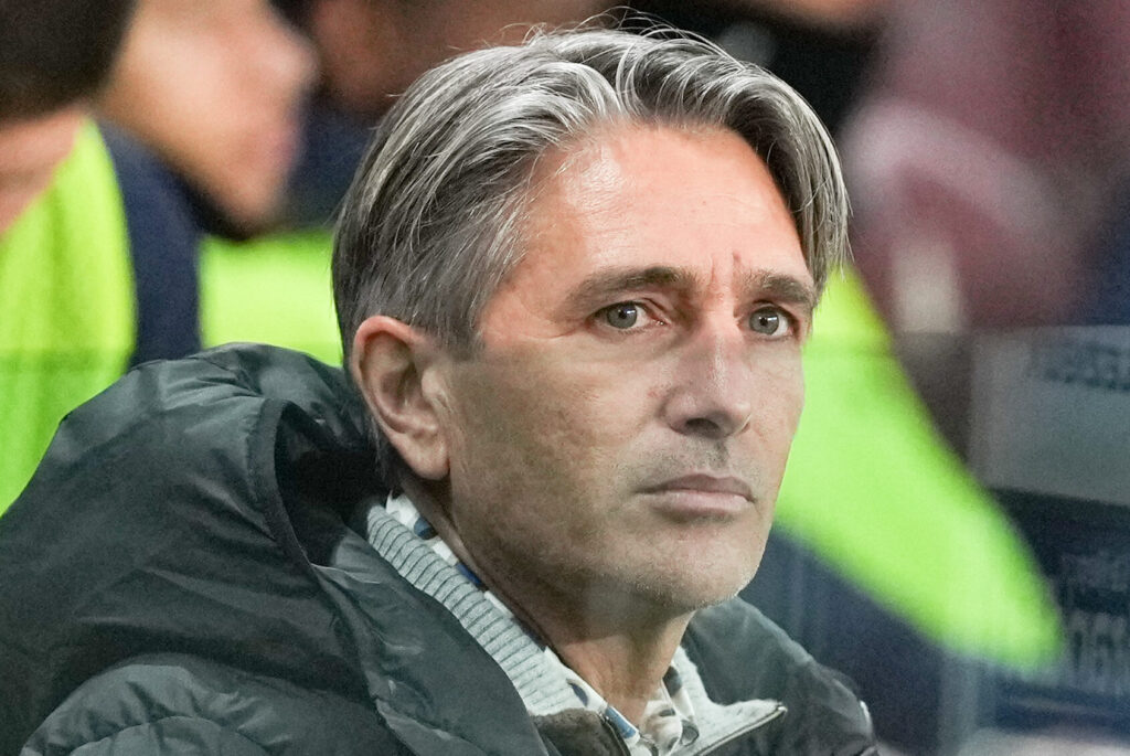 Franck RIZZETTO (Entraineur Grenoble GF38) during the Ligue 2 BKT match between Metz and Grenoble at Stade Saint-Symphorien on January 24, 2025 in Metz, France. (Photo by Dave Winter/FEP/Icon Sport) - Photo by Icon Sport