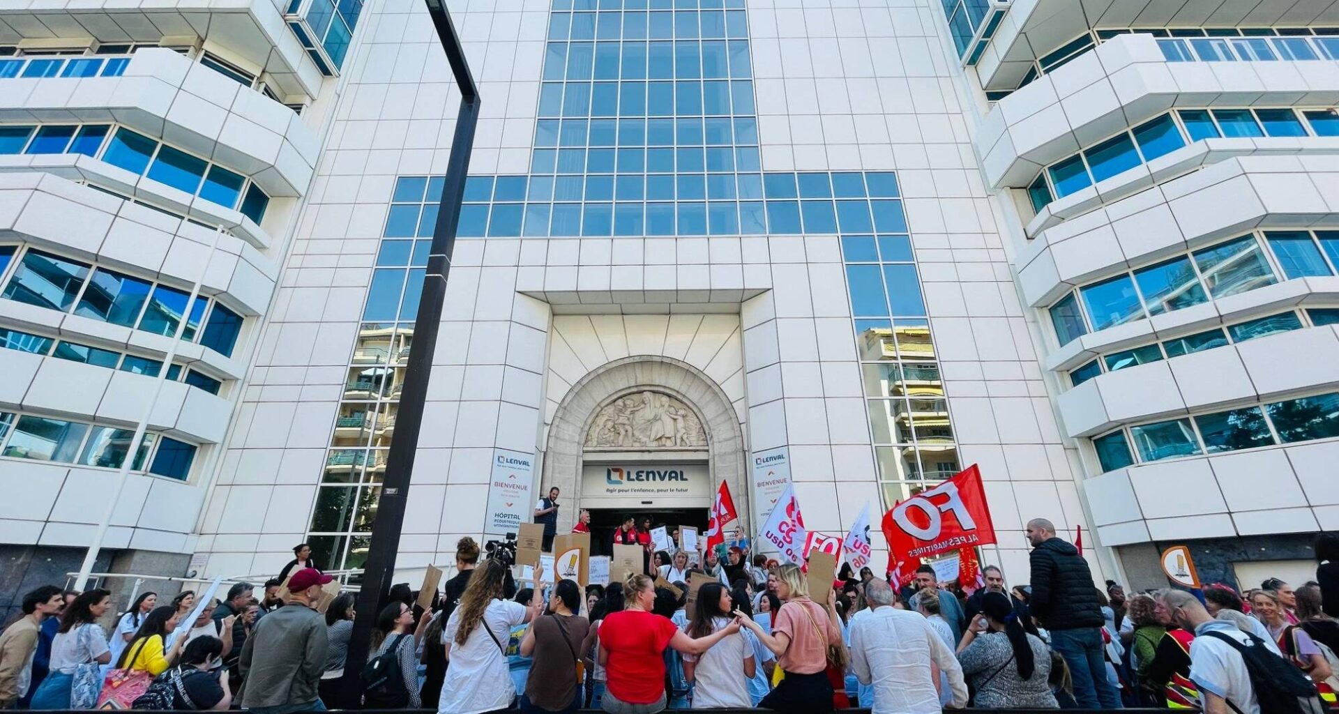 "Soignants en colère": pourquoi le personnel de la Fondation Lenval à Nice est en grève