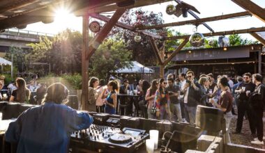 Friches, terrains vagues, bords de canal… À Paris, les open airs redéfinissent les contours de la fête