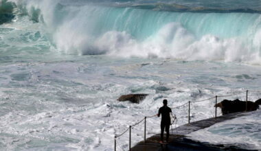 six personnes emportées par de gigantesques vagues au large de Sydney et Melbourne ce week-end – Libération