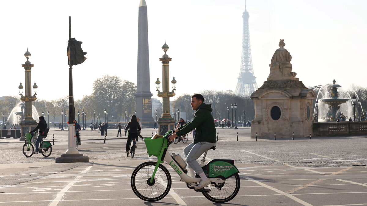 Nouvelles pistes, record de locations de Vélib’ : à Paris, l’usage du vélo prend le large face à la voiture