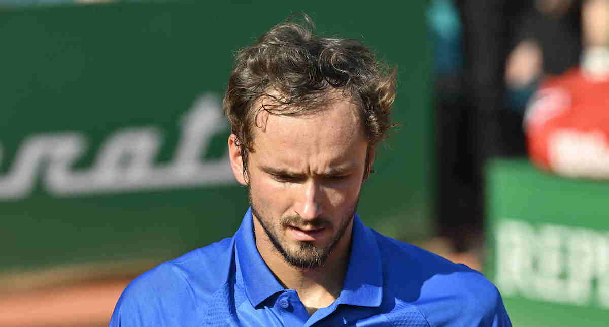 ATP - Monte Carlo > Daniil Medvedev, surclassé par De Minaur en huitièmes de finale : "Je n'étais pas fatigué et je ne peux pas dire que cette défaite m'a achevé car Alex a tout simplement mieux joué que moi"