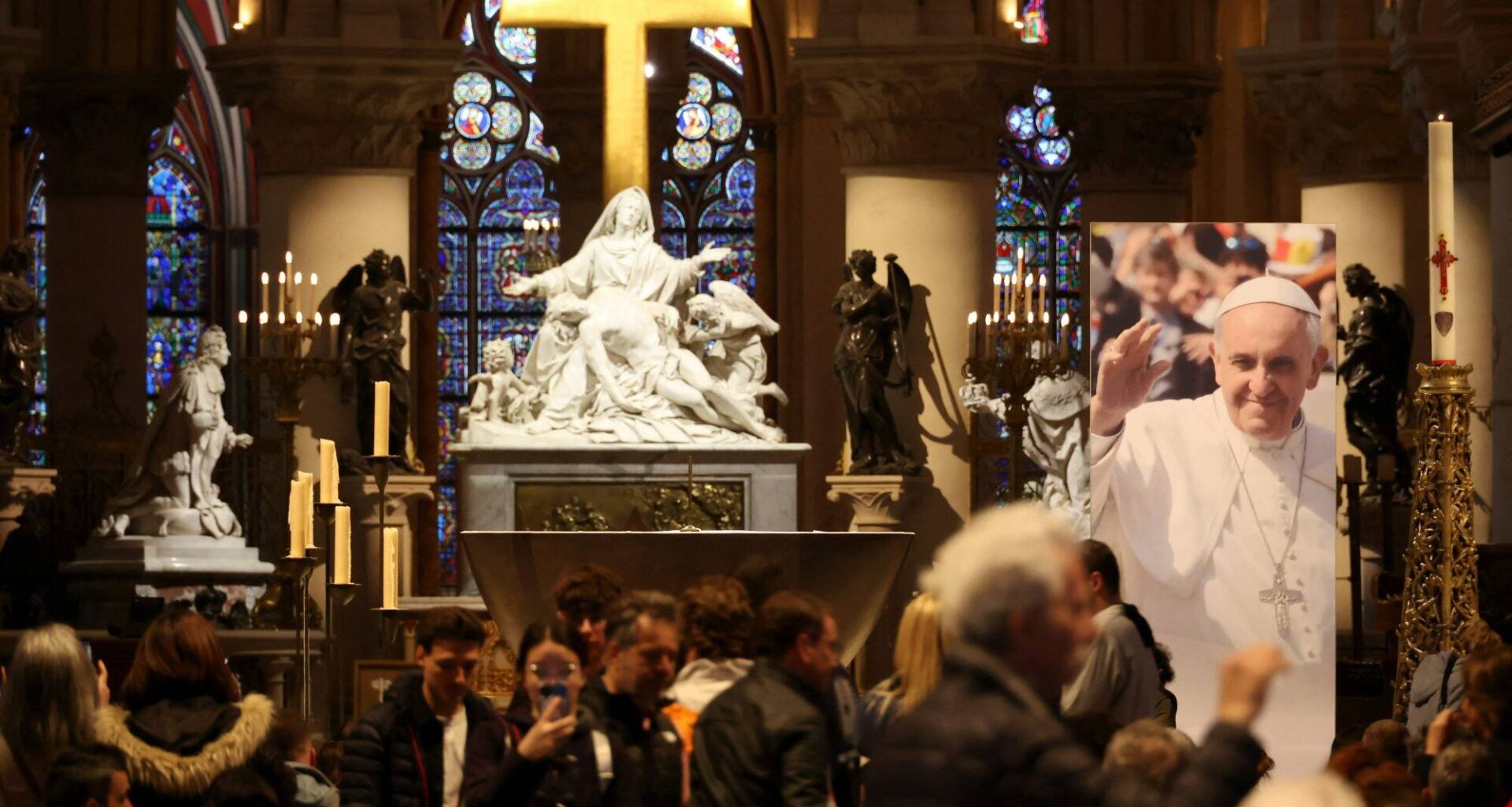 Mort du pape François: futur lieu en hommage à Nice, causes de son décès révélées, pape "par intérim"... Revivez notre direct