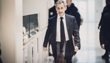 les avocats des trois anciens ministres plaident le «vide abyssal» du dossier – Libération