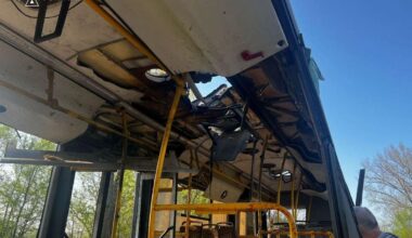 « Ils se rendaient juste à leur travail » : une attaque de drone contre un bus fait un massacre dans le sud-est de l’Ukraine