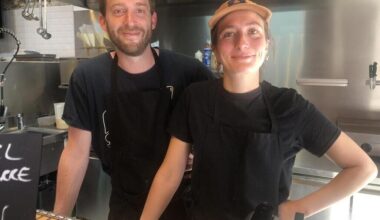 « On voulait se sédentariser » : Daliane et Nicolas vendent leur foodtruck pour ouvrir une
