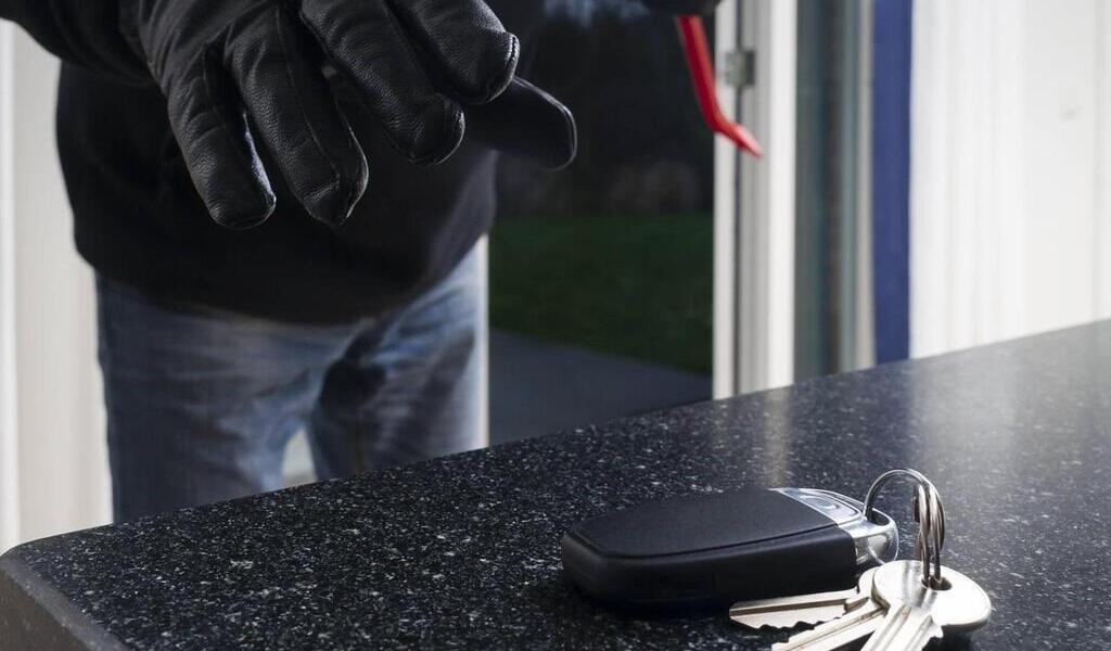 Home-jacking : à Nantes, un adolescent interpellé au volant d’une voiture volée