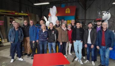 Ils préparent la Fête des cerises au sud de Nantes