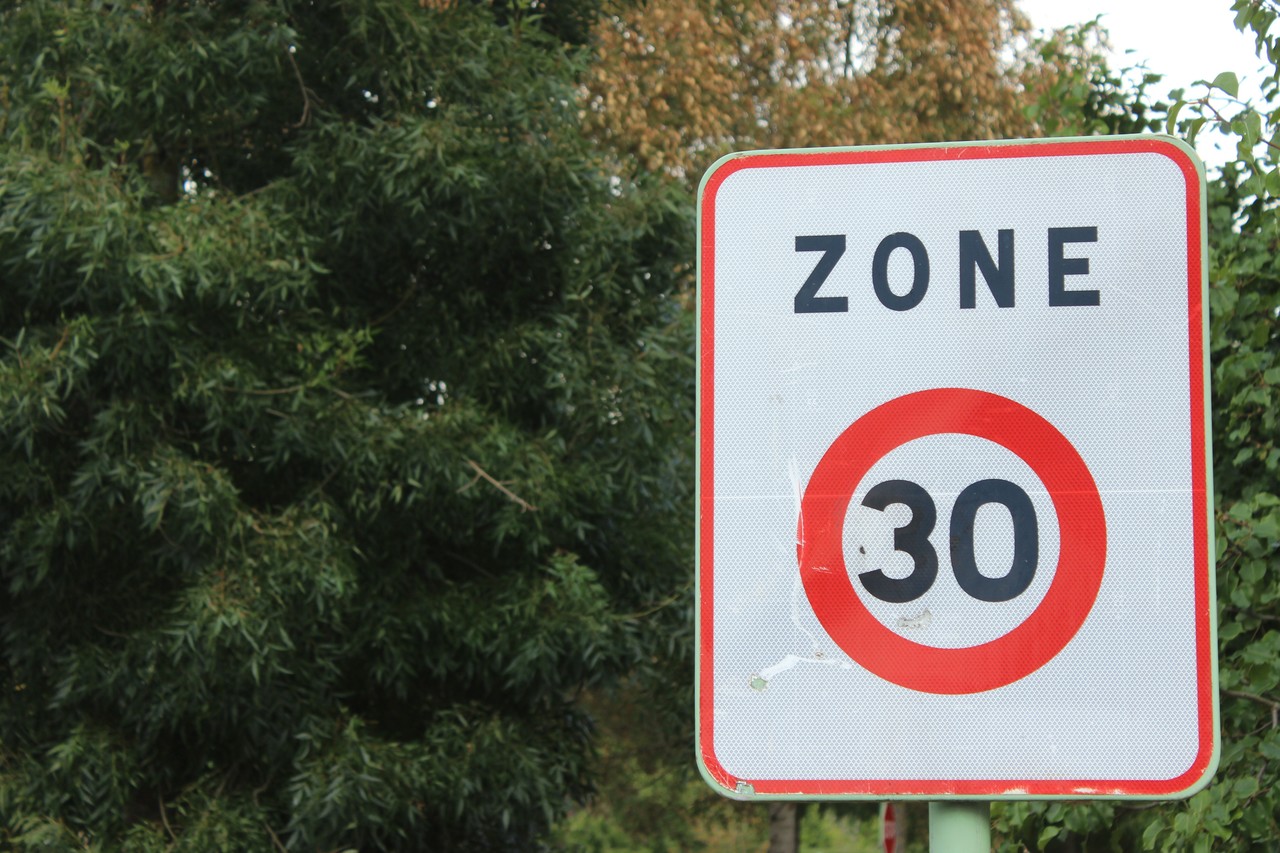 Cette ville du Grand Nancy va bientôt passer aux 30 km/h : ce qu'il faut savoir