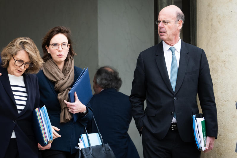Amélie de Montchalin annonce la « fusion ou la suppression » d’un tiers des agences de l’État