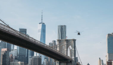 Après le crash d’un hélicoptère à New York, les 30 000 vols annuels au-dessus de la ville remis en question – Libération