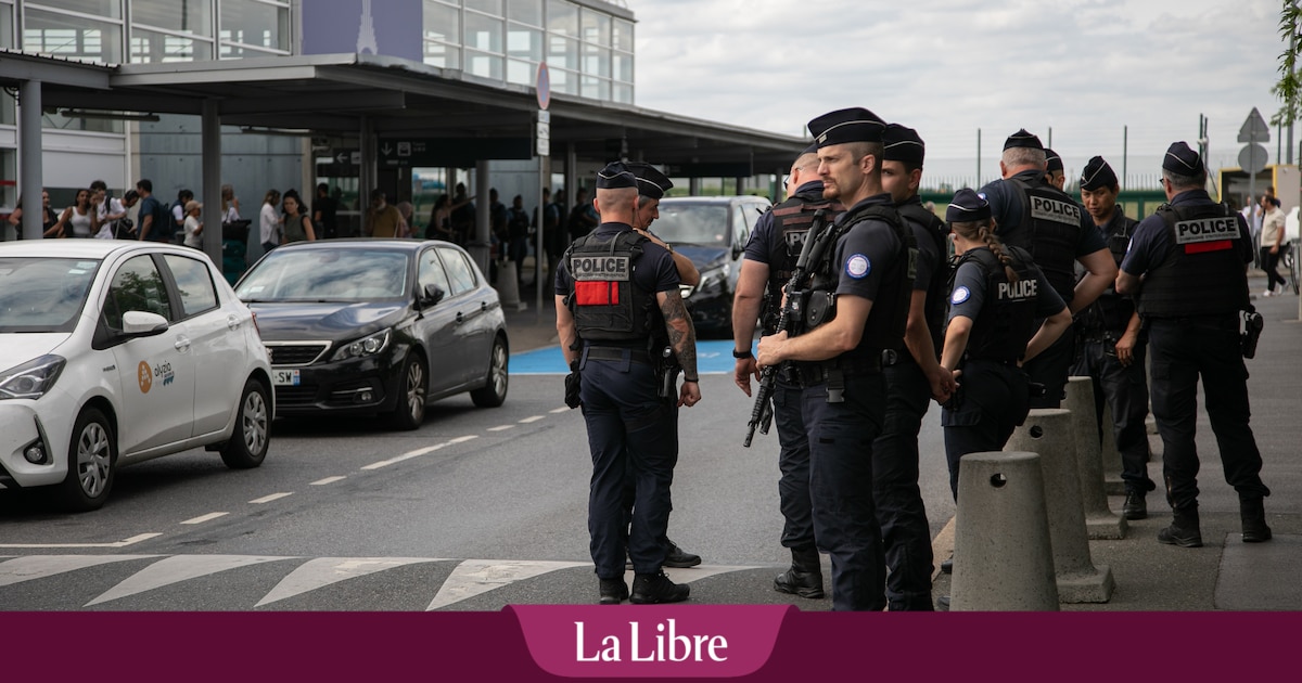 Tensions diplomatiques entre la France et la Russie : "Ce qui s'est passé le 6 avril à l'aéroport Charles de Gaulle est inexplicable"