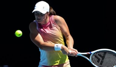 WTA - Madrid > Iga Swiatek va-t-elle sourire un jour ?Elle prétend que oui : "J'essaie vraiment me détendre sur le court"