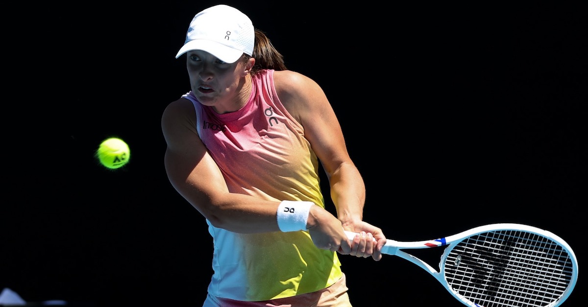 WTA - Madrid > Iga Swiatek va-t-elle sourire un jour ?Elle prétend que oui : "J'essaie vraiment me détendre sur le court"