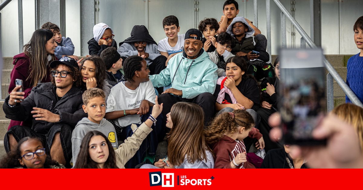 "Soprano est encore plus cool et drôle qu'on l'imaginait" ; "On a même pu le toucher !": une classe, gagnante du concours DH, a pu rencontrer le rappeur
