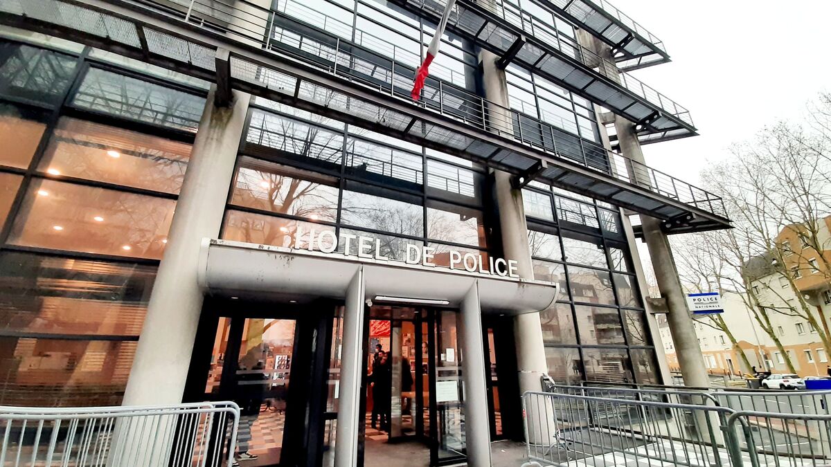 Un homme interpellé pour avoir poussé son ex-compagne hors d’une voiture en marche dans une rue de Créteil