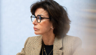 la ministre de la Culture «doit régulariser, si c’était vrai», dit la porte-parole du gouvernement – Libération