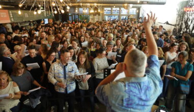 « Quand on met Les Corons, les gens chantent ça comme La Marseillaise » : à Paris, l’incroyable succès des chorales pop