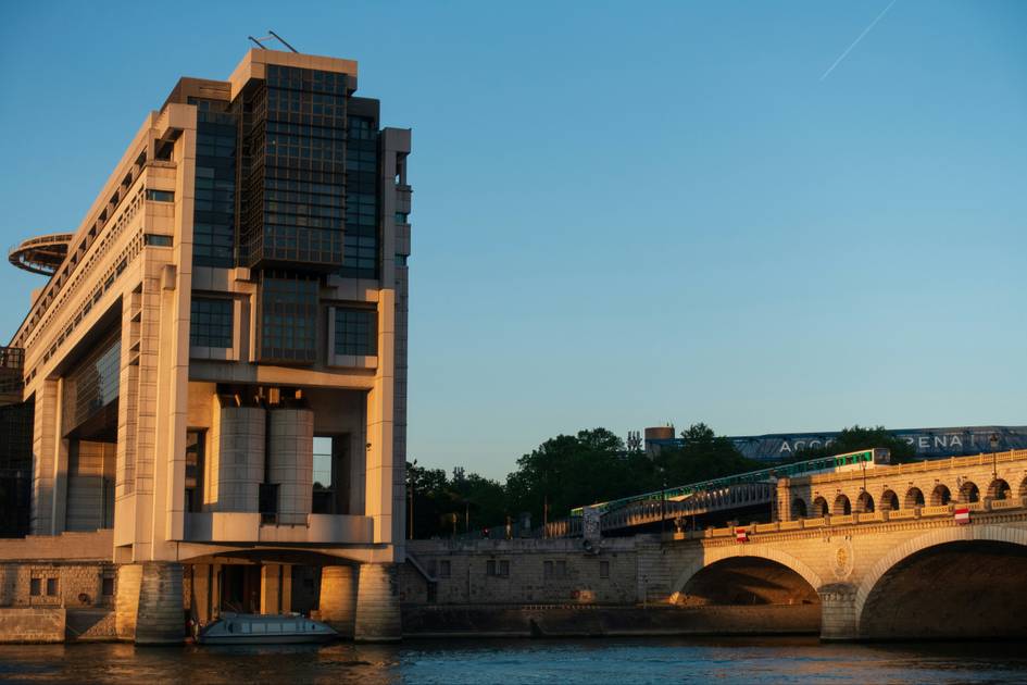 Les entreprises françaises résistent à l’appel de Paris