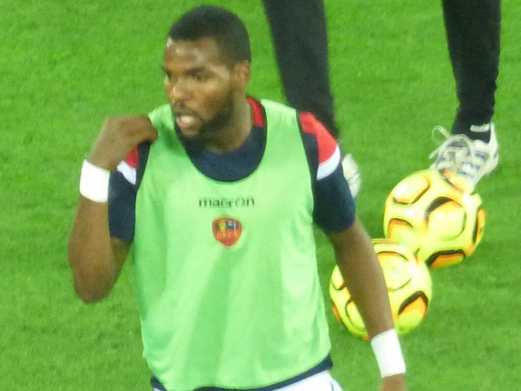 Cet ancien footballeur des Girondins de Bordeaux est mort à 28 ans dans des circonstances encore floues