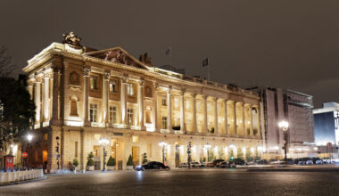 Crillon, Lutetia, George V...A qui appartiennent les palaces de Paris, la crème de la crème des hôtels ?
