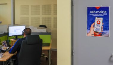 Allô mairie, le service aux 3000 appels quotidiens qui "facilite la vie des Marseillais"