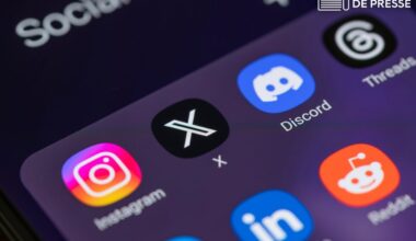 Le réseau social X, propriété du milliardaire américain Elon Musk, est visé par deux enquêtes de la Commission européenne pour non-respect du DSA - Crédits : hocus-focus / iStock