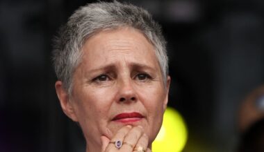 “Une femme qui lèche les barreaux” : Anouk Grinberg meurtrie par sa relation toxique avec Bertrand Blier