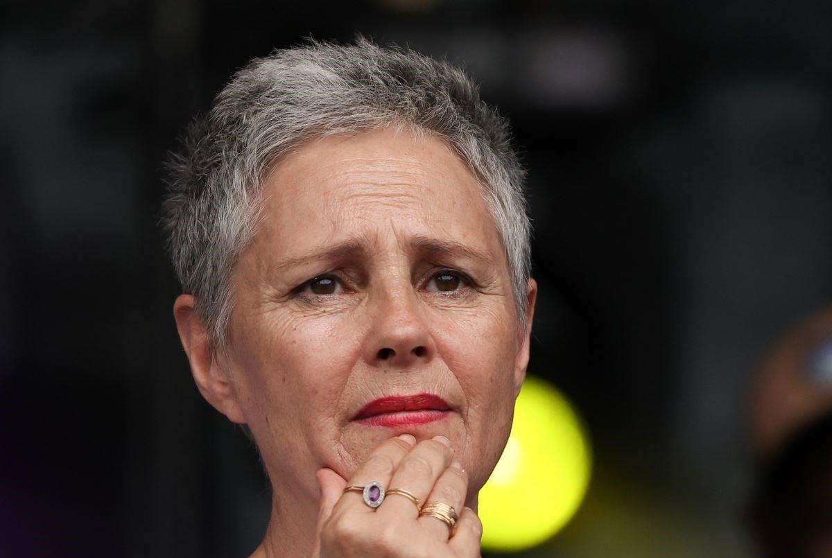 “Une femme qui lèche les barreaux” : Anouk Grinberg meurtrie par sa relation toxique avec Bertrand Blier