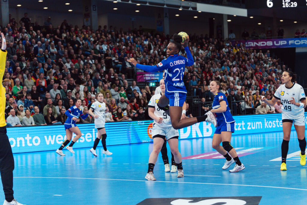 EDFF - Amical - Une France remaniée s'impose en Allemagne