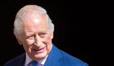Le roi Charles III évoque le « caractère effrayant » de tout diagnostic de cancer