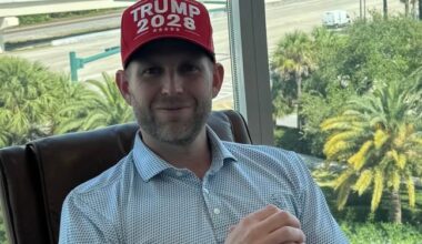 Des casquettes « Trump 2028 » mises en vente sur la boutique en ligne de Donald Trump