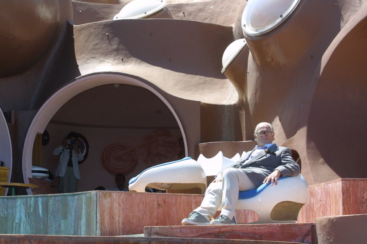 Pierre Cardin : à quoi ressemble son incroyable Palais Bulles à Théoule-sur-Mer ?