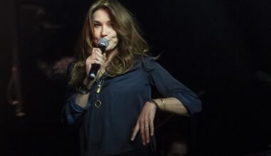Liaison entre Donald Trump et Carla Bruni : elle réagit à la rumeur lancée par le président américain 