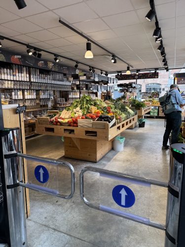 biocoop magasin boutique fruits légumes asperges tomates avocat prixIMG_2768