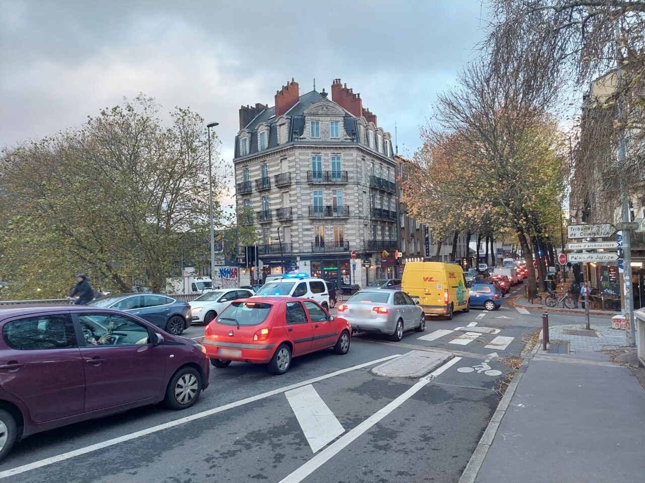 plus de 30km de bouchons recensés ce mercredi, journée noire sur la route