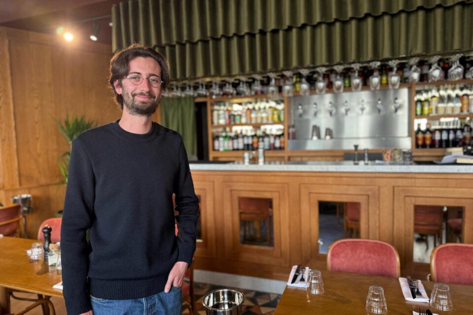Etienne Vinatier, directeur exécutif du groupe de restaurants Nouvelle Garde dans la brasserie des Deux Rives à Lyon.